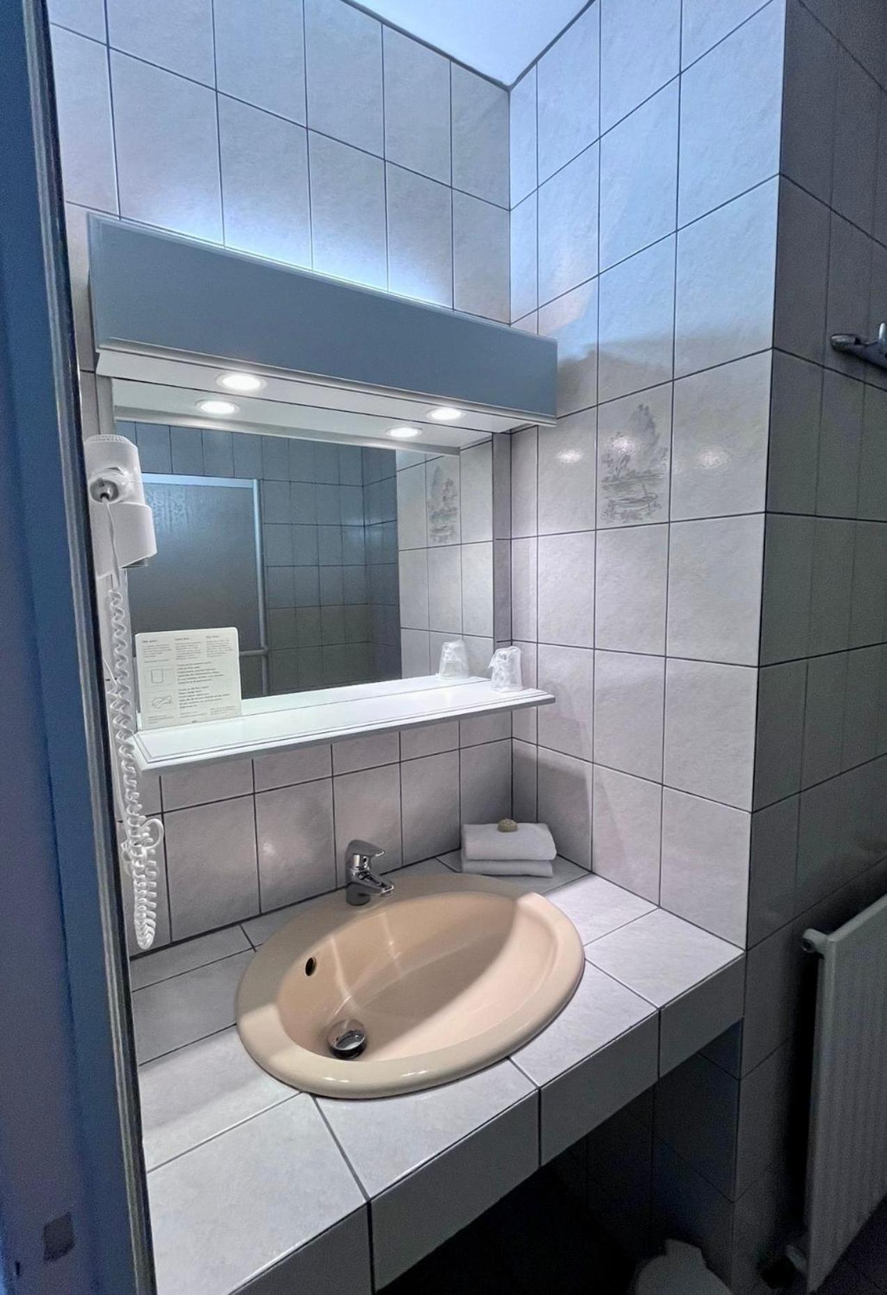 מאיין Hotel La Tour Des Anglais מראה חיצוני תמונה